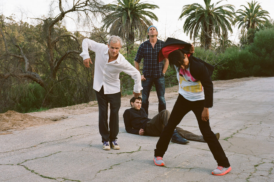 Фанк-рок легендите од Лос Анџелес, Red Hot Chili Peppers го напуштија нивниот долгогодишен продуцент Rick Rubin, во корист на сестраниот Danger Mouse за нивниот 11-ти по ред албум. Anthony Kiedis изјави дека имаат избор од преку 30 песни за новото издание, кој ќе излезе пролетва. 