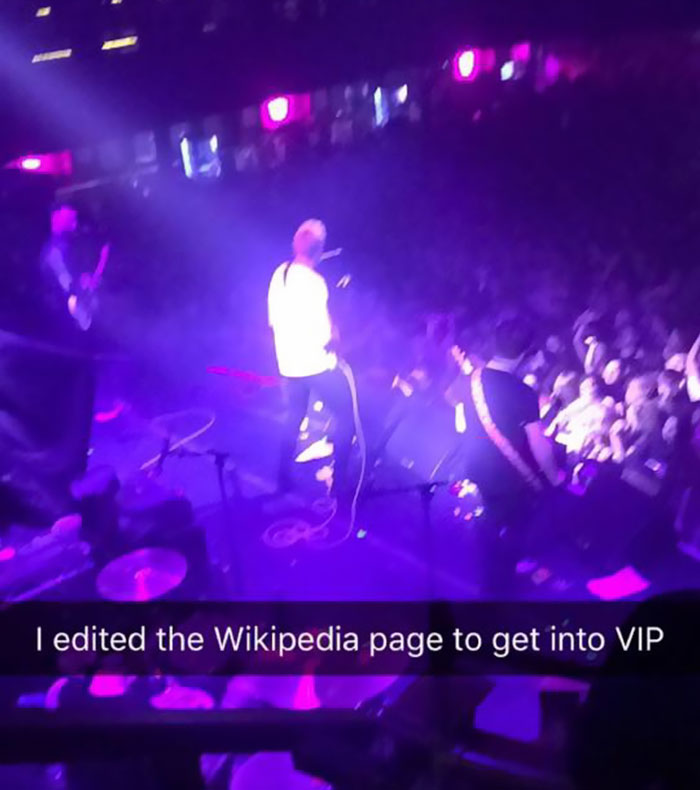 teen-sneaks-vip-band-concert-wikipedia-21