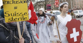 Швајцарците одлучно го отфрлија предлог-законот за депортирање на странците
