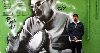 Еден уличен портрет на ден – уметник ја слави афроамериканската историја во Сан Франциско