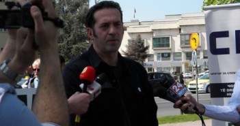 Цивил бара оставка на Владата и слободни избори