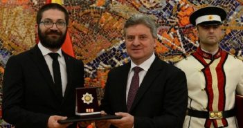 Игор Дурловски си поднесе оставка