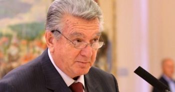Академик Камбовски повика на дијалог за надминување на непријателствата и спроведување реформи