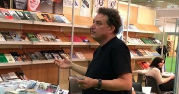 Книжевна вечер со поетот Јоргос Јанопулос
