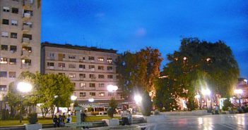 „Бегалци и книги“ на градскиот плоштад во Куманово