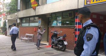 „Ова го разбирам како обид да бидам замолчена“ – Најчевска казнета со 200 евра за фрлање боја во Шарена револуција