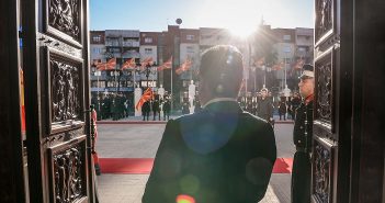 Собранието ја констатираше оставката на премиерот Зоран Заев, течат роковите за нова Влада