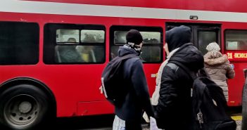 Јавниот превоз сè уште луксуз за студентите на приватните универзитети во Скопје