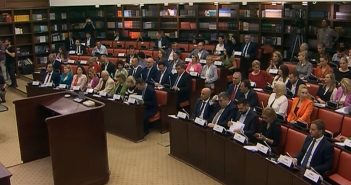 Почна процесот на уставни измени, власта бара обединување, опозицијата тврди дека гласањето нема да успее
