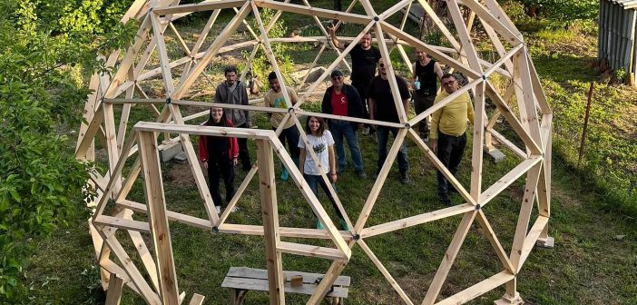 Борче Димитровски: Геодетски куполи може да бидат домови, летниковци или оранжерии
