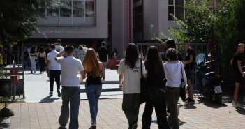 Претседателката Сиљановска Давкова формираше Совет за млади