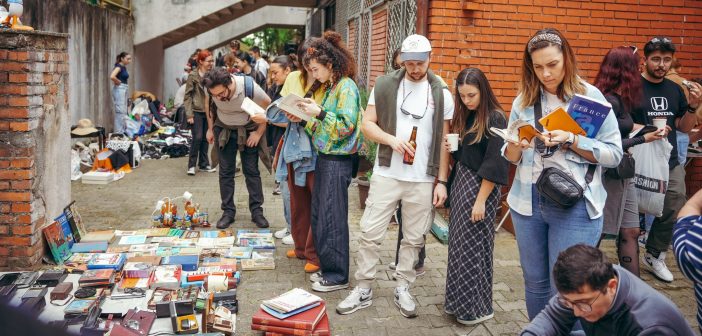[Фото] Старите предмети и облеката од втора рака добија нова шанса на „Маалски бувљак 2“