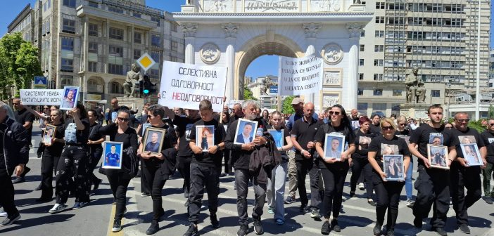 [Видео + фото] Семејствата на настраданите од Кочани побараа одговорност: Сега се нашите деца, утре можат да бидат други
