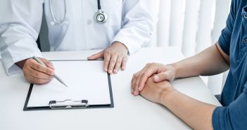 Еден пациент од повредените во Кочани се враќа дома, странски тимови за рехабилитација пристигнаа во Македонија