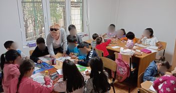 Министерството за социјала нѐ игнорира, иако две децении се грижиме децата да не бидат на улица, велат од Центарот од Шуто Оризари