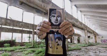 „Од личност до маска – за новата нормалност“: Промоција на книга од Влатко Деловски и настап на „Второ колено“ во „ИЛИ-ИЛИ“