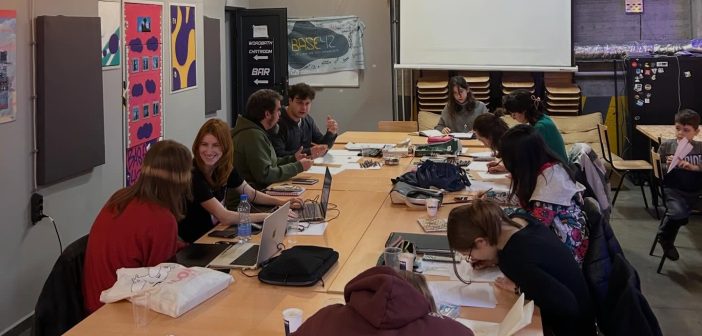 [Фото] Mаратонот во цртање стрипови викендов во „Base42“