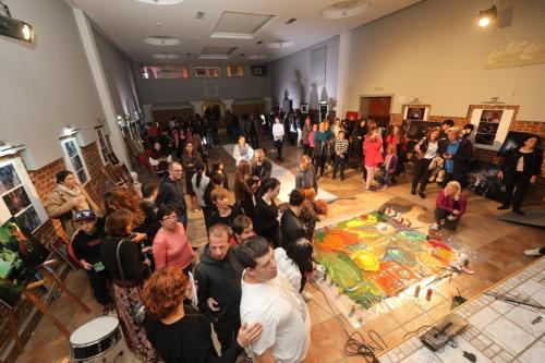 Ние, луѓето (26)