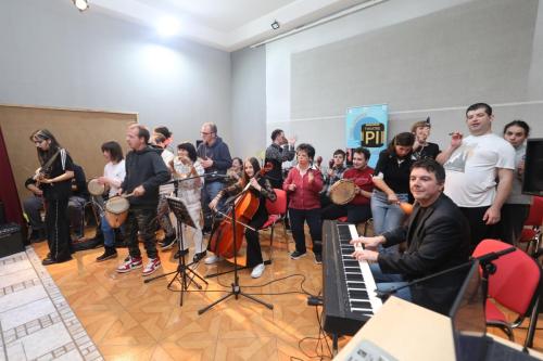 Ние, луѓето (29)